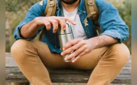 রোদে ঘুরলেও পানির বোতল ঠান্ডা রাখবেন যেভাবে